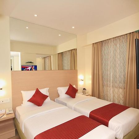 La Sara Regent Hotel Bangalore Luaran gambar