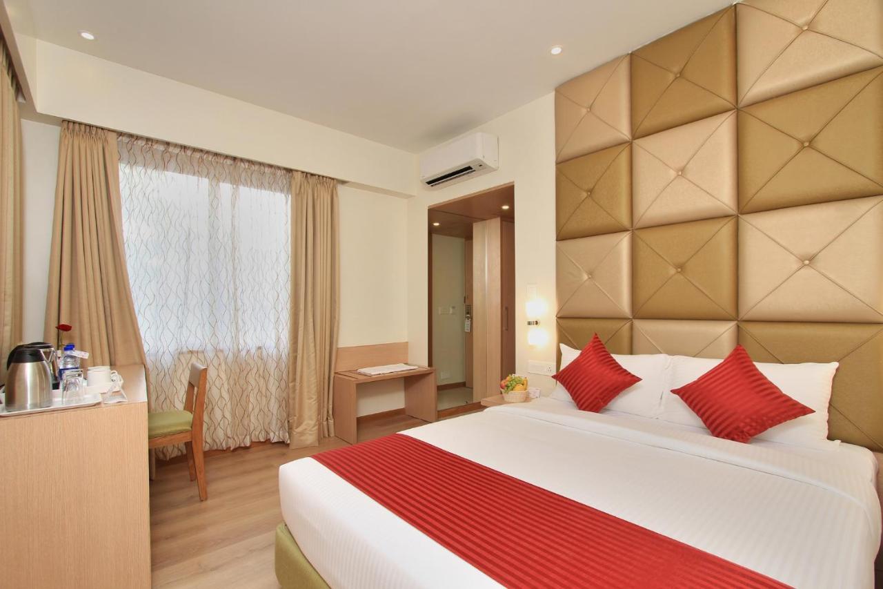 La Sara Regent Hotel Bangalore Luaran gambar