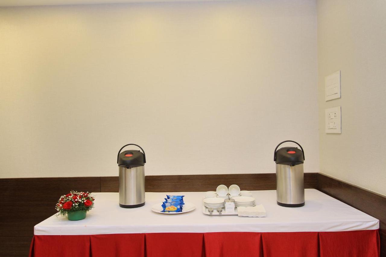 La Sara Regent Hotel Bangalore Luaran gambar