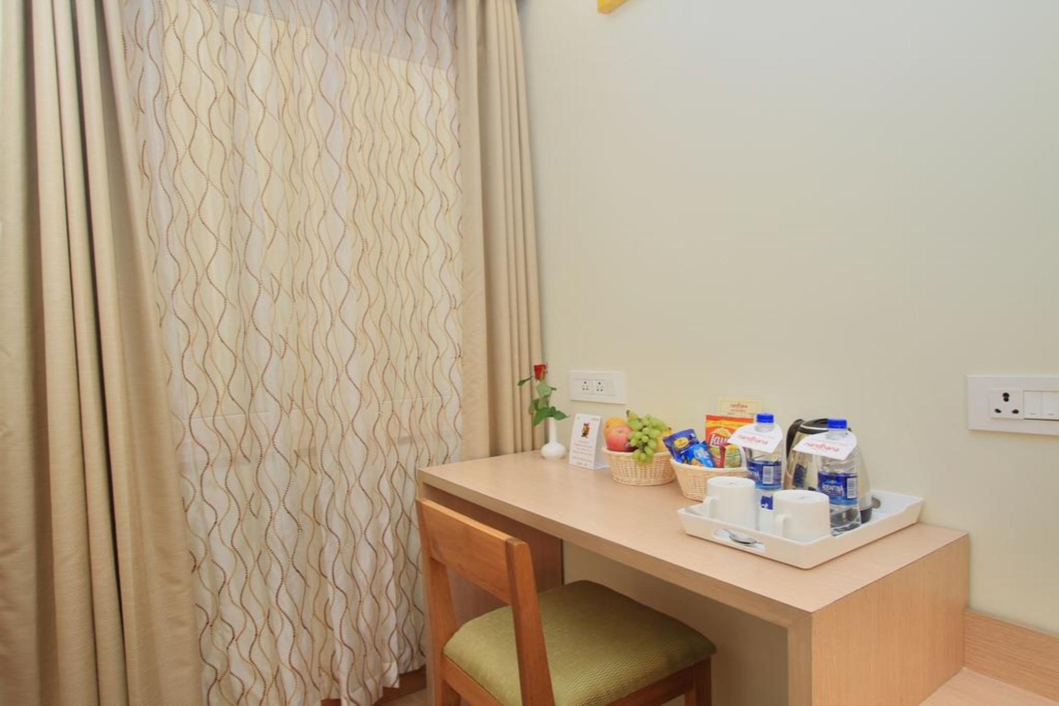 La Sara Regent Hotel Bangalore Luaran gambar